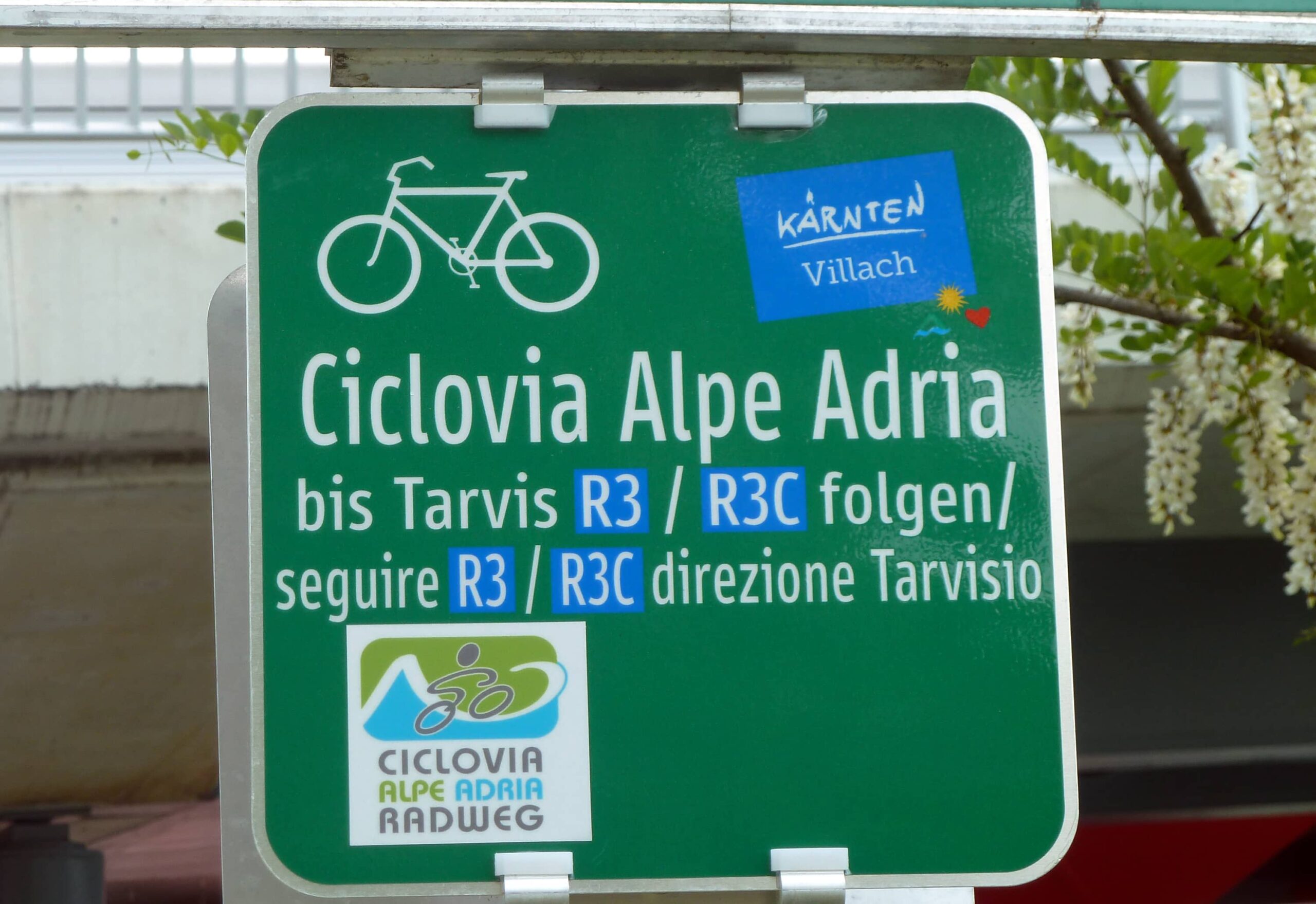 Radreise Italien Alpe Adria - Schild der Ciclovia Alpe Adria