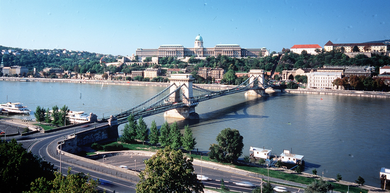 Radreise Österreich Ungarn Donauradweg - Kettenbrücke Budapest