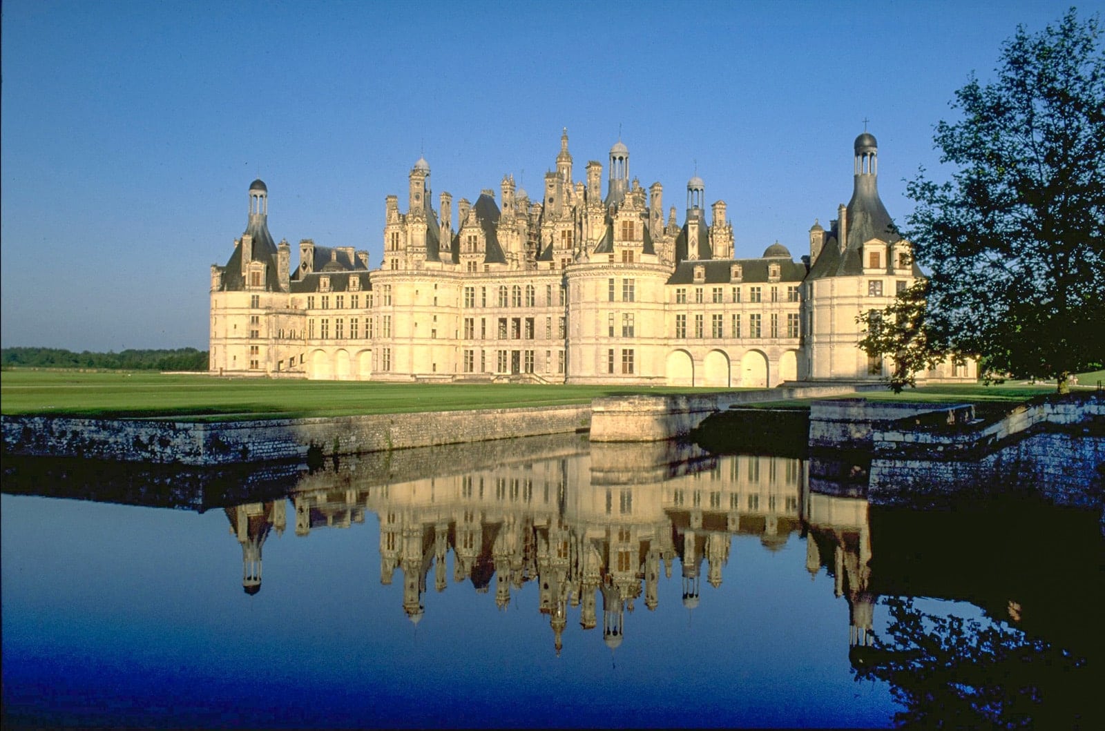 Radreise Frankreich Loire Schlösser mit Blois Chambord Villandry Tours - Schloss Chambord