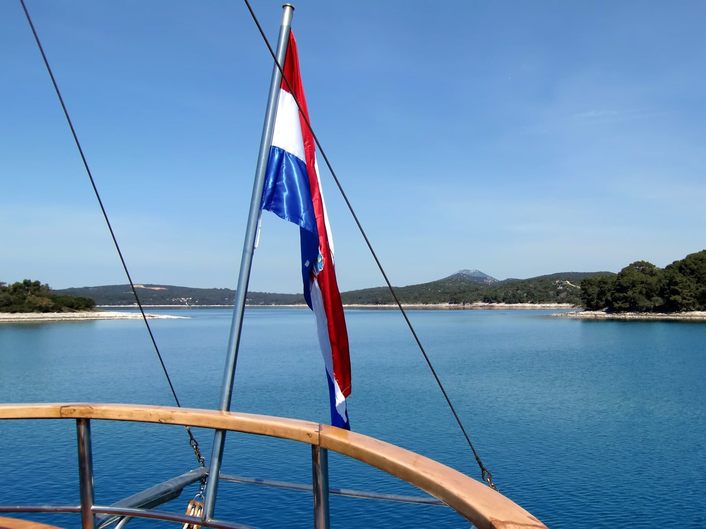 Kroatien Istrien Inselhüpfen Kvarner Bucht - Blick vom Boot
