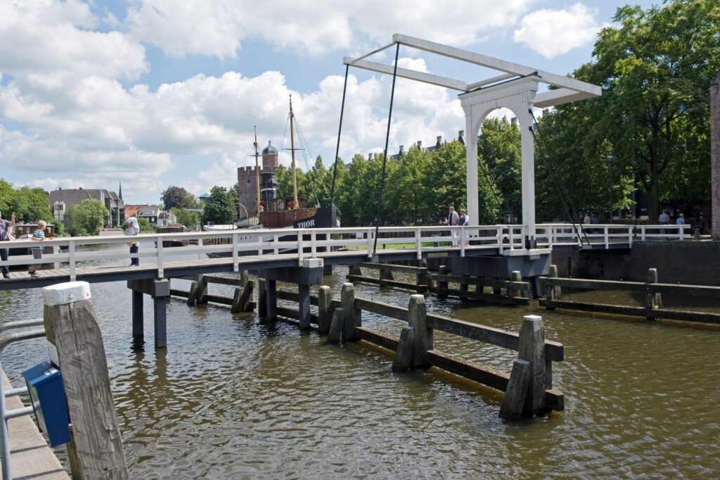 Rad und Schiffsreise Niederlande Hanse Höhepunkte - Fluss Zwolle