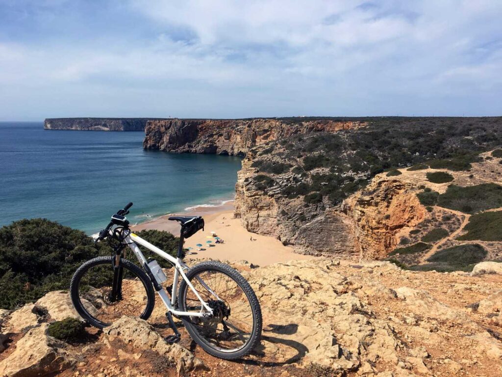 Radreise Portugal Algarve - Blick auf eine wunderschöne Bucht