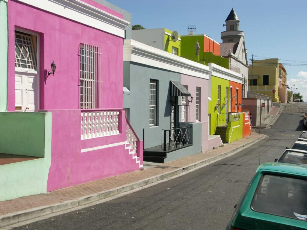 Wanderreise Südafrika - bunte Häuser in Kapstadt