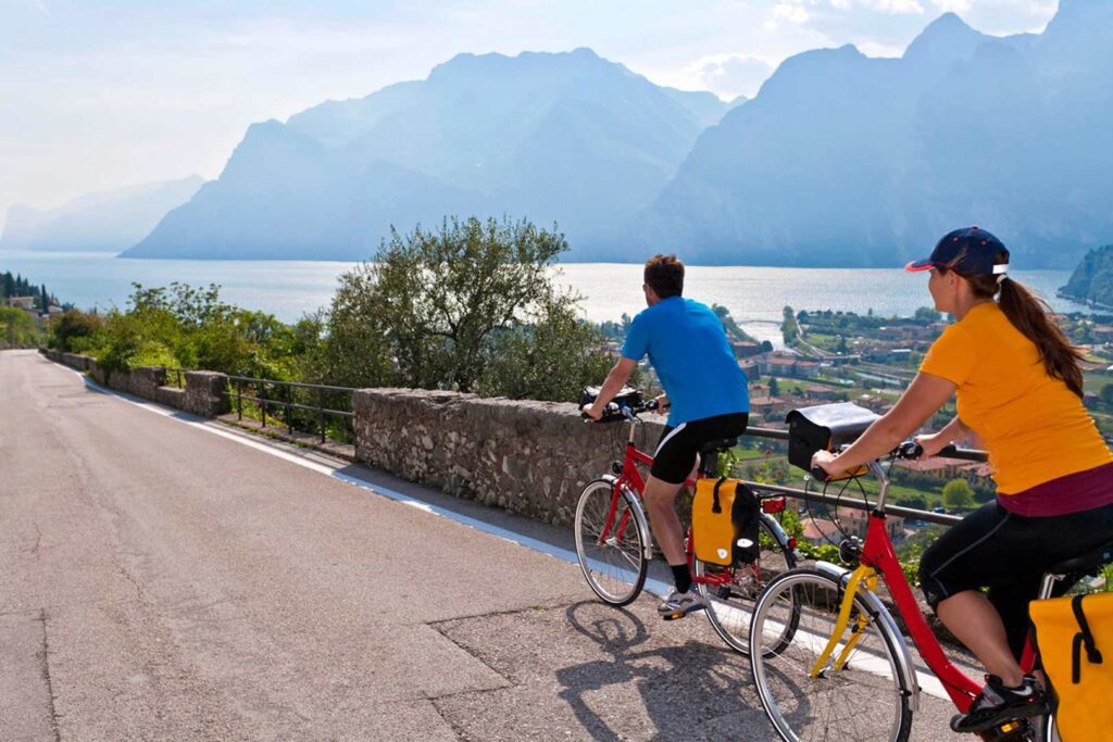 Radreise Italien Gardasee - Blick auf den Gardasee