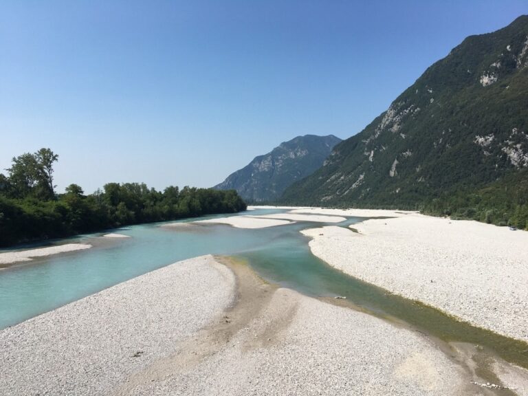 Ruhiger Flussverlauf