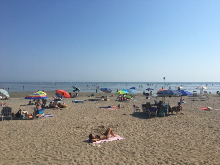 Menschen am Strand