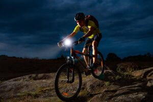 Fahrradlicht bei Nacht
