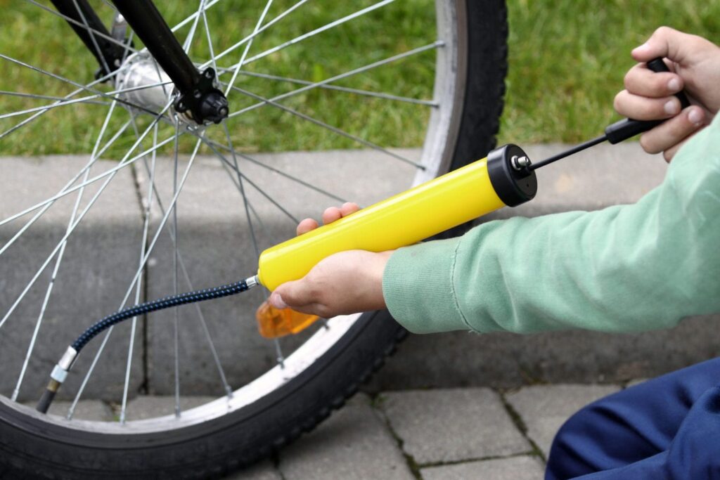 Fahrradpumpen im Einsatz